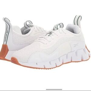 Reebok Green and White Dynamica Shoes sz 9